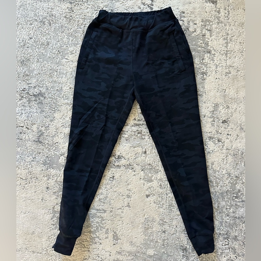 Alphalete Black Camo Joggers